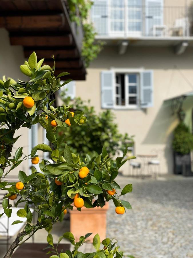 Corte Gondina Boutique Hotel La Morra Eksteriør billede
