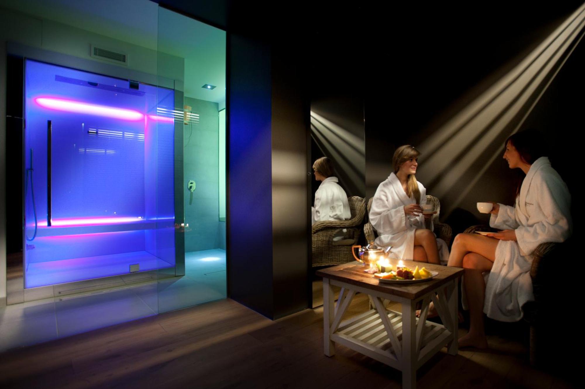 Corte Gondina Boutique Hotel La Morra Eksteriør billede