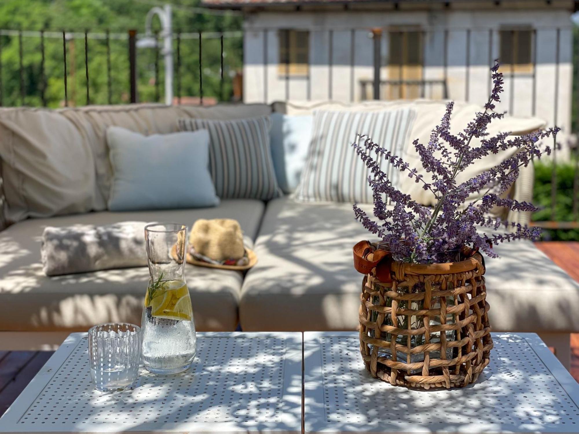 Corte Gondina Boutique Hotel La Morra Eksteriør billede
